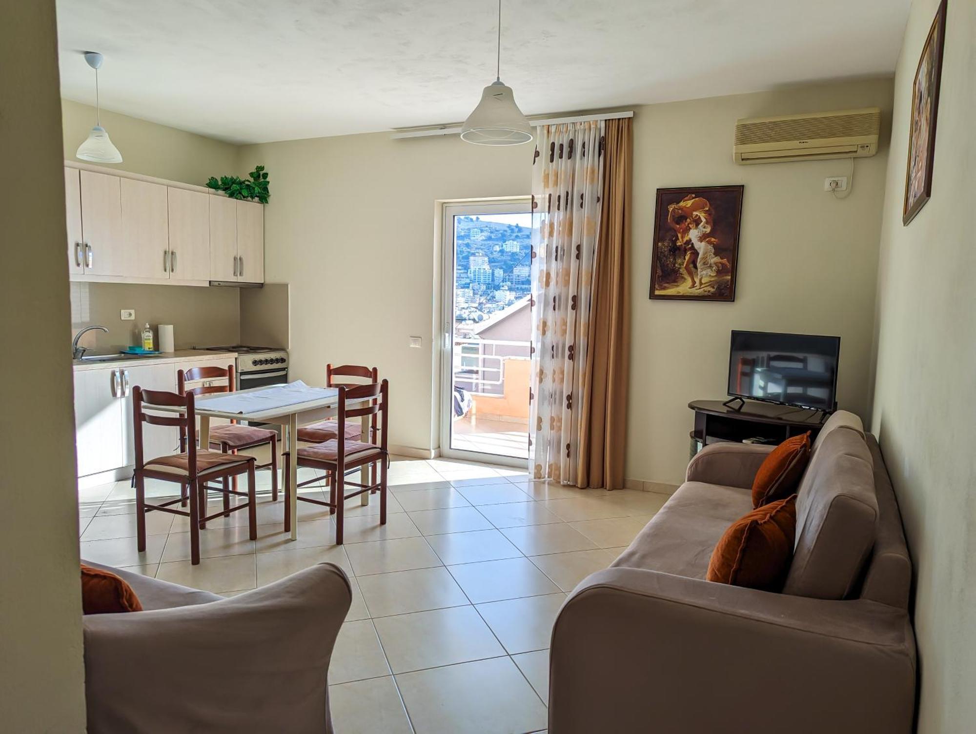 Sarah'S Apartments - 5 Min Walk To Beaches & Boulevard - Big Balcony! Saranda Extérieur photo