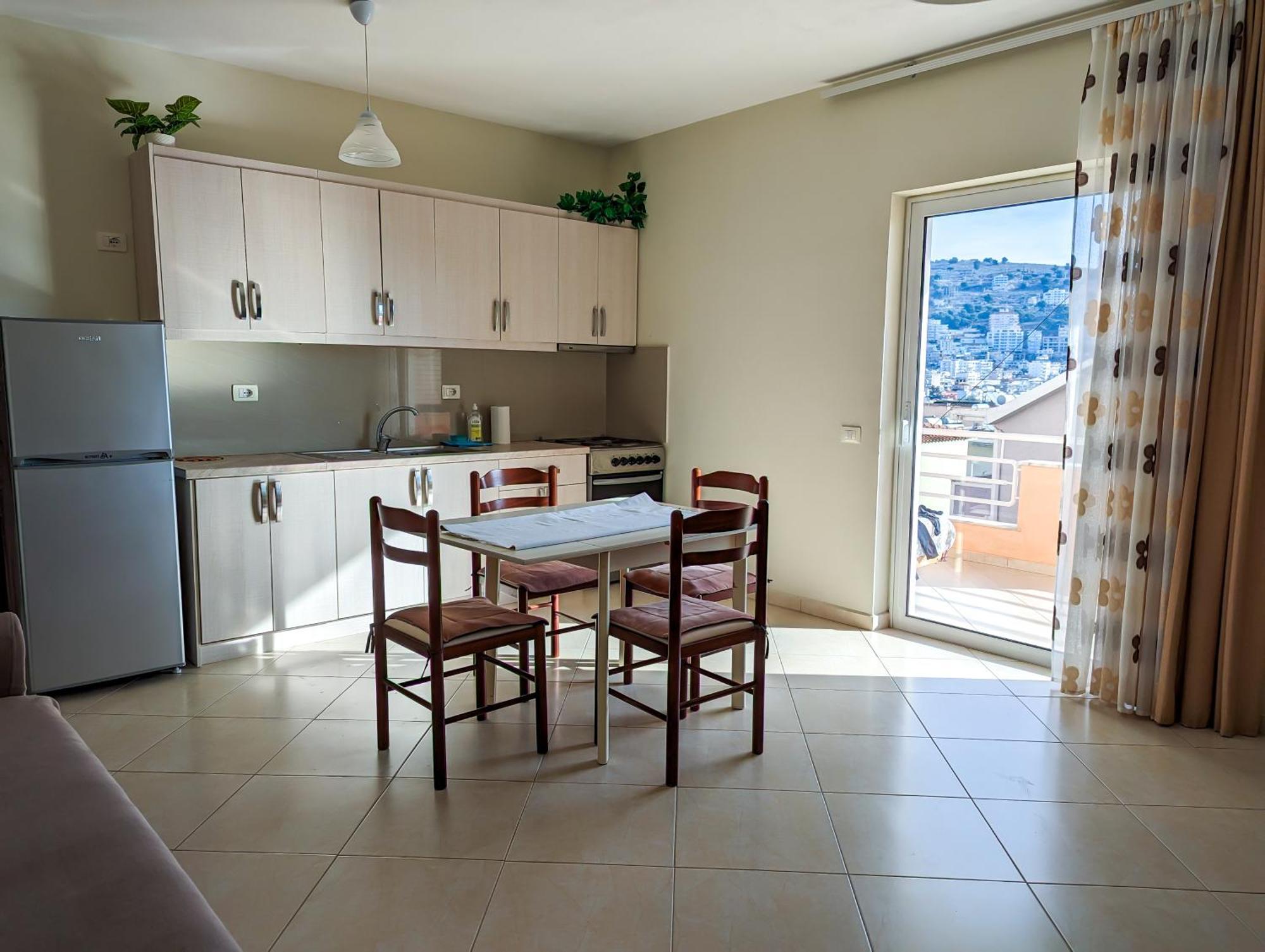Sarah'S Apartments - 5 Min Walk To Beaches & Boulevard - Big Balcony! Saranda Extérieur photo