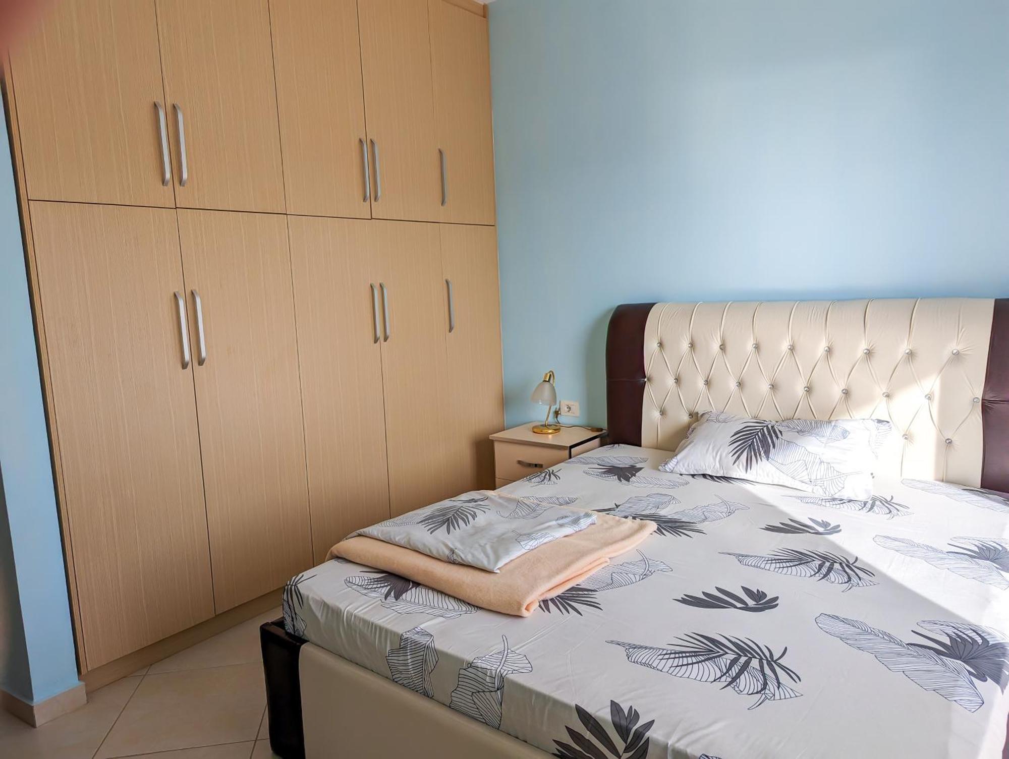 Sarah'S Apartments - 5 Min Walk To Beaches & Boulevard - Big Balcony! Saranda Extérieur photo