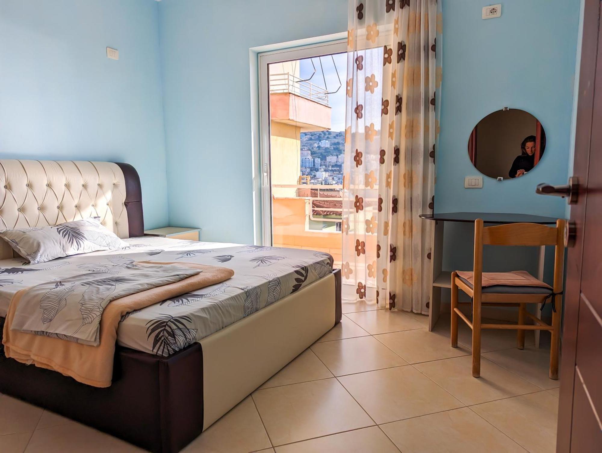 Sarah'S Apartments - 5 Min Walk To Beaches & Boulevard - Big Balcony! Saranda Extérieur photo