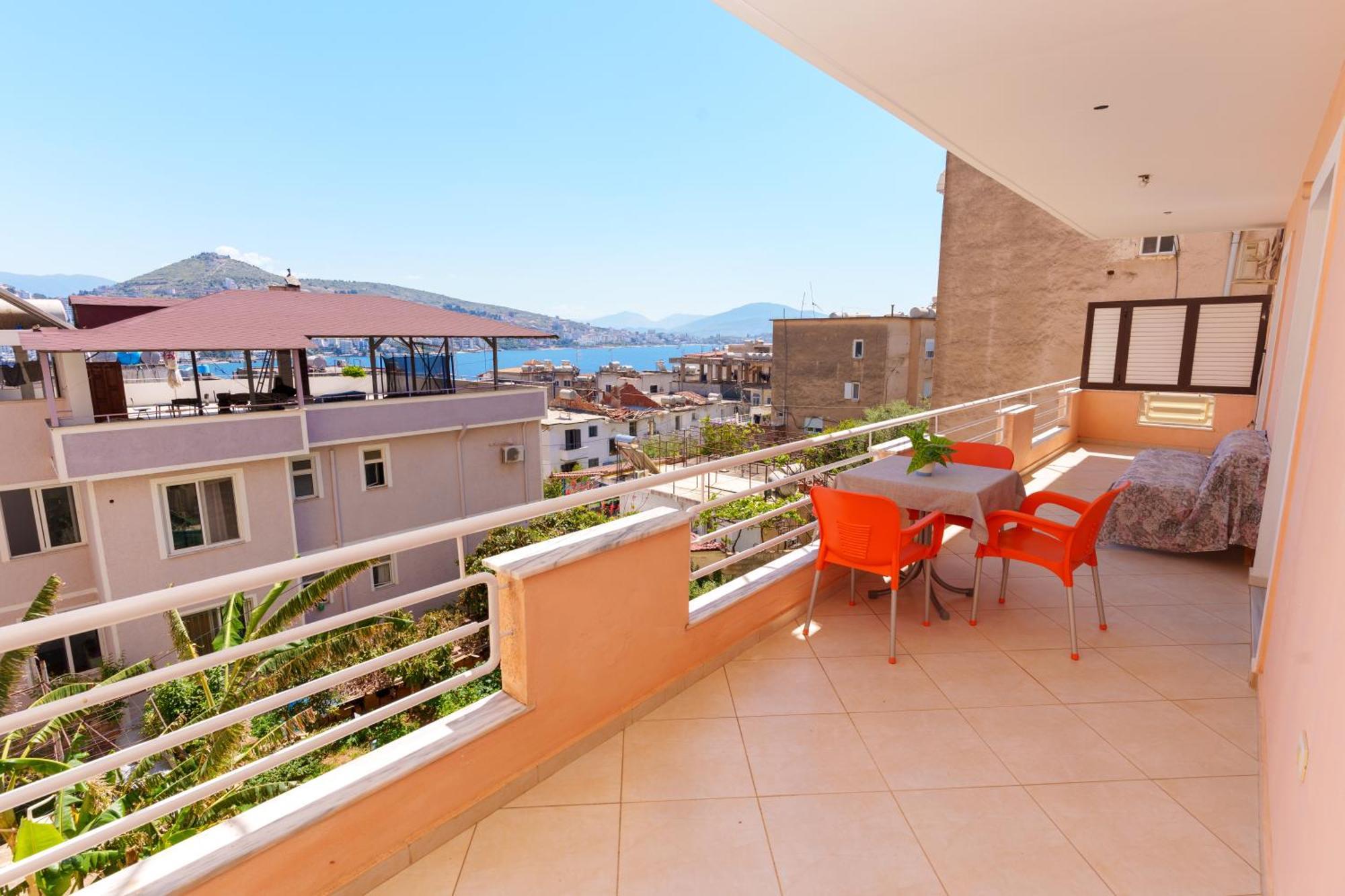 Sarah'S Apartments - 5 Min Walk To Beaches & Boulevard - Big Balcony! Saranda Extérieur photo