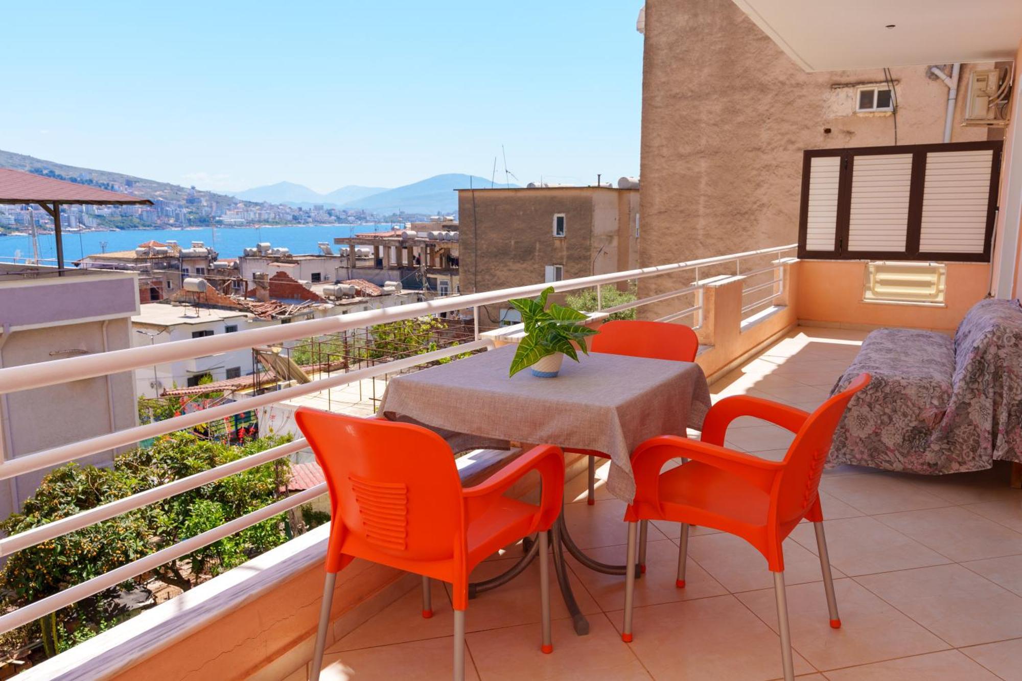 Sarah'S Apartments - 5 Min Walk To Beaches & Boulevard - Big Balcony! Saranda Extérieur photo